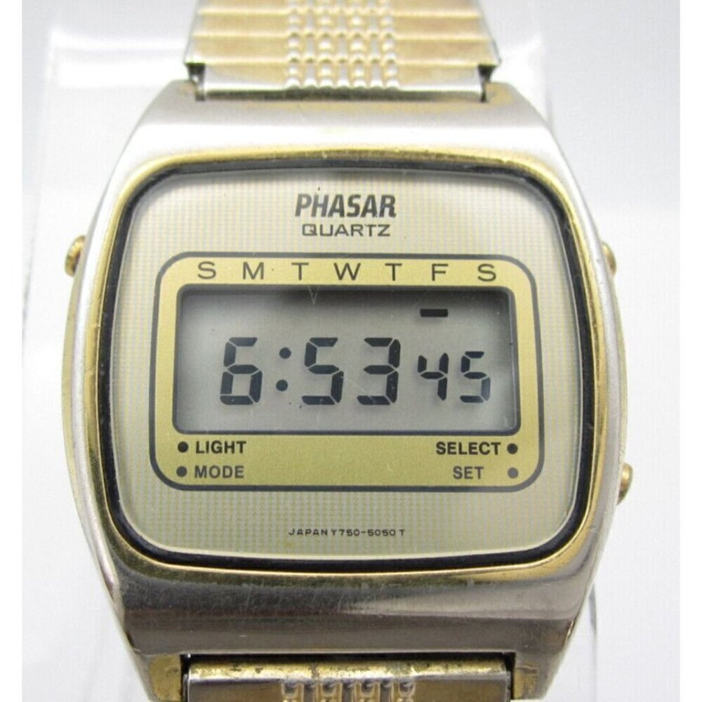 Vintage‎ Men's Phasar Quartz WR 32mm Digital Round Watch (H75) "New Battery"